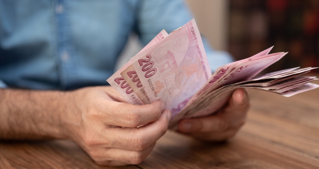 SSK ve Bağ-Kur Emeklilerinin Üç Aylık Zam Oranı Yüzde 5,56 Olarak Netleşti