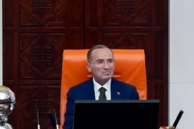 TBMM Başkanvekili Bekir Bozdağ Sağlık Sorunları Nedeniyle Görevinden İstifa Etti