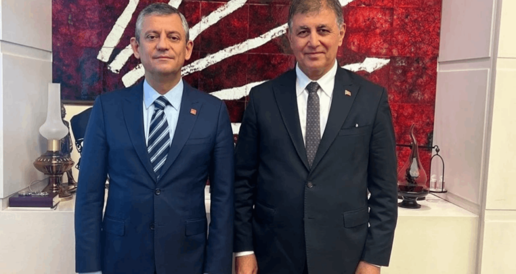 YENİ Parti Grup Başkanvekili Ali Mahir Başarır Cemil Tugay'ın AKP'ye Geçişini Eleştirdi