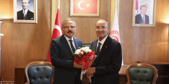 Sağlık Sorunları Nedeniyle İstifa Eden Bekir Bozdağ Görevini Yusuf Beyazıt’a Devretti